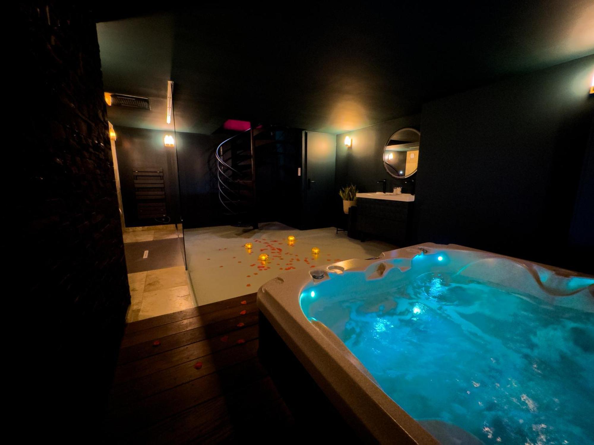 Mieuxqualhotel Jacuzzi Privatif Velvet Desire 보르도 외부 사진