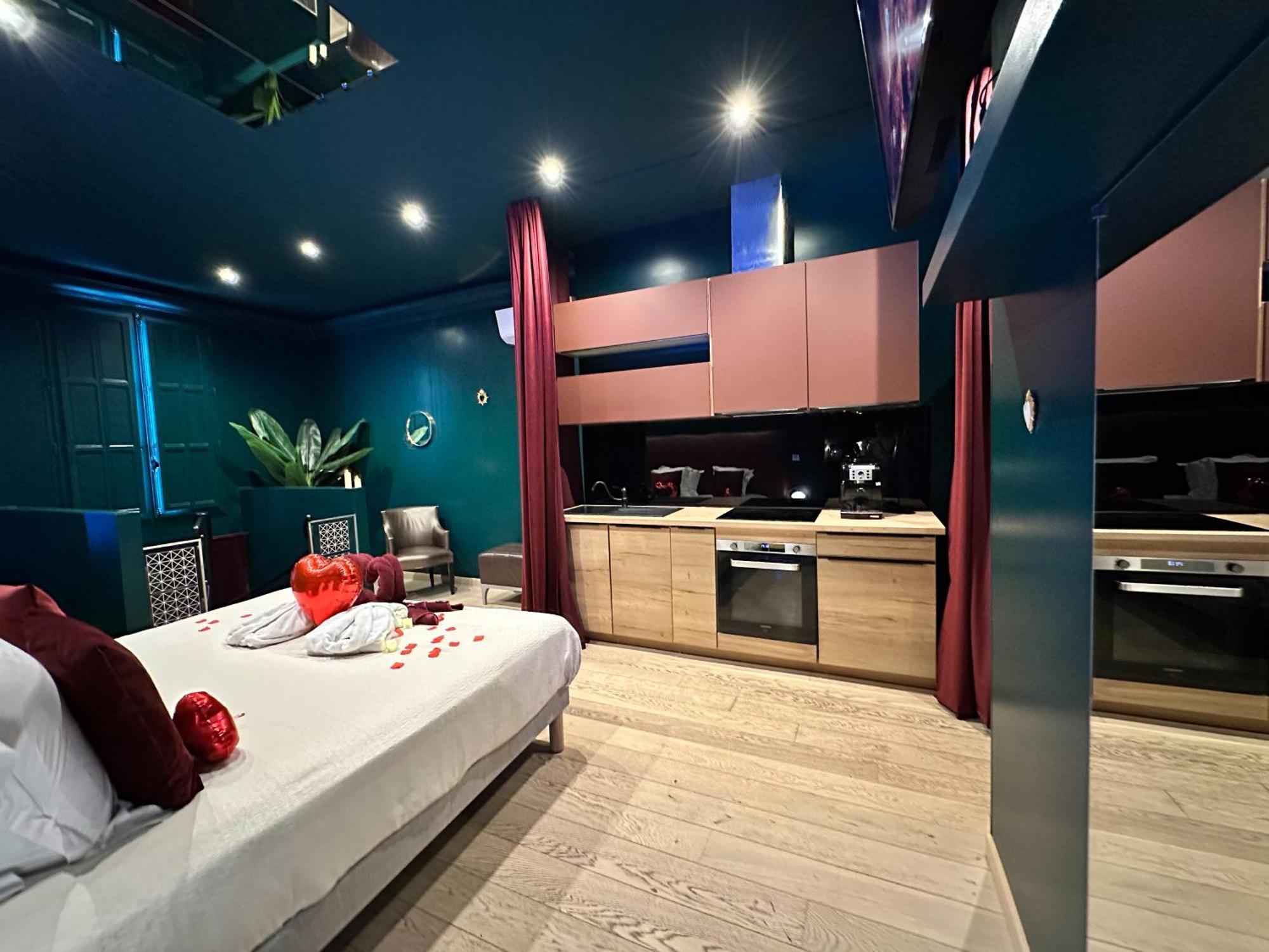 Mieuxqualhotel Jacuzzi Privatif Velvet Desire 보르도 외부 사진